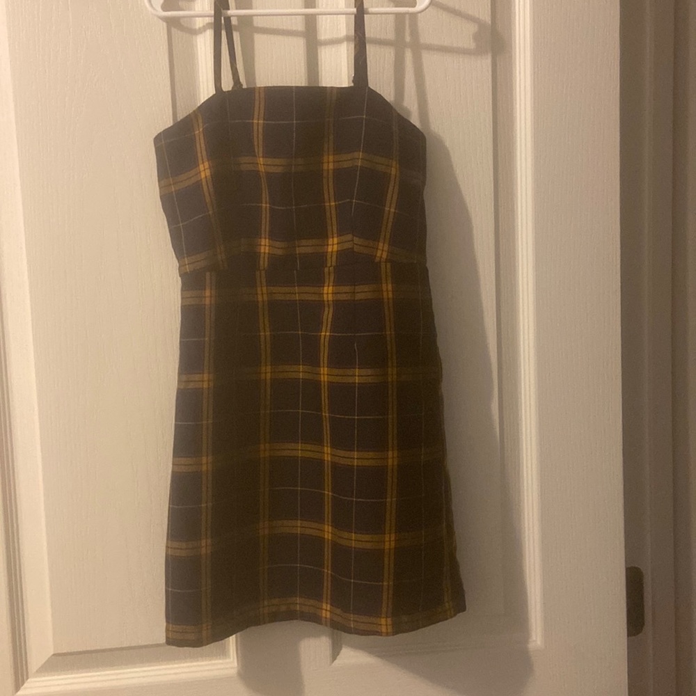 Girls Forever 21  plaid blue/ yellow overall dress size 7/8
